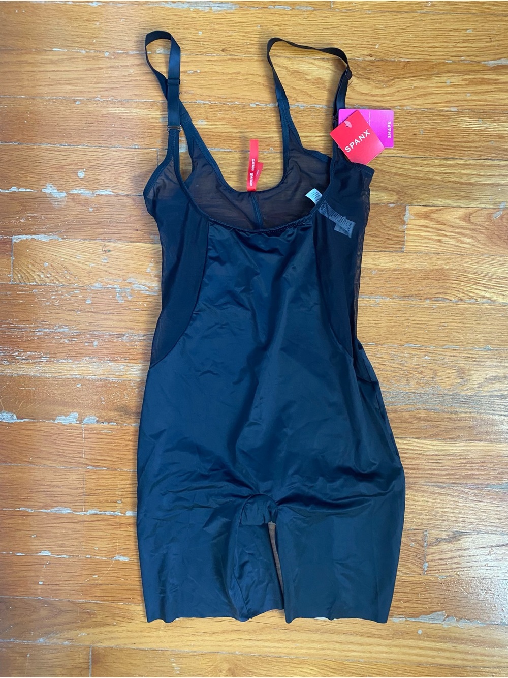 NWT SPANX Black Full-Body Shaper w/ Adjustable Straps Sz M